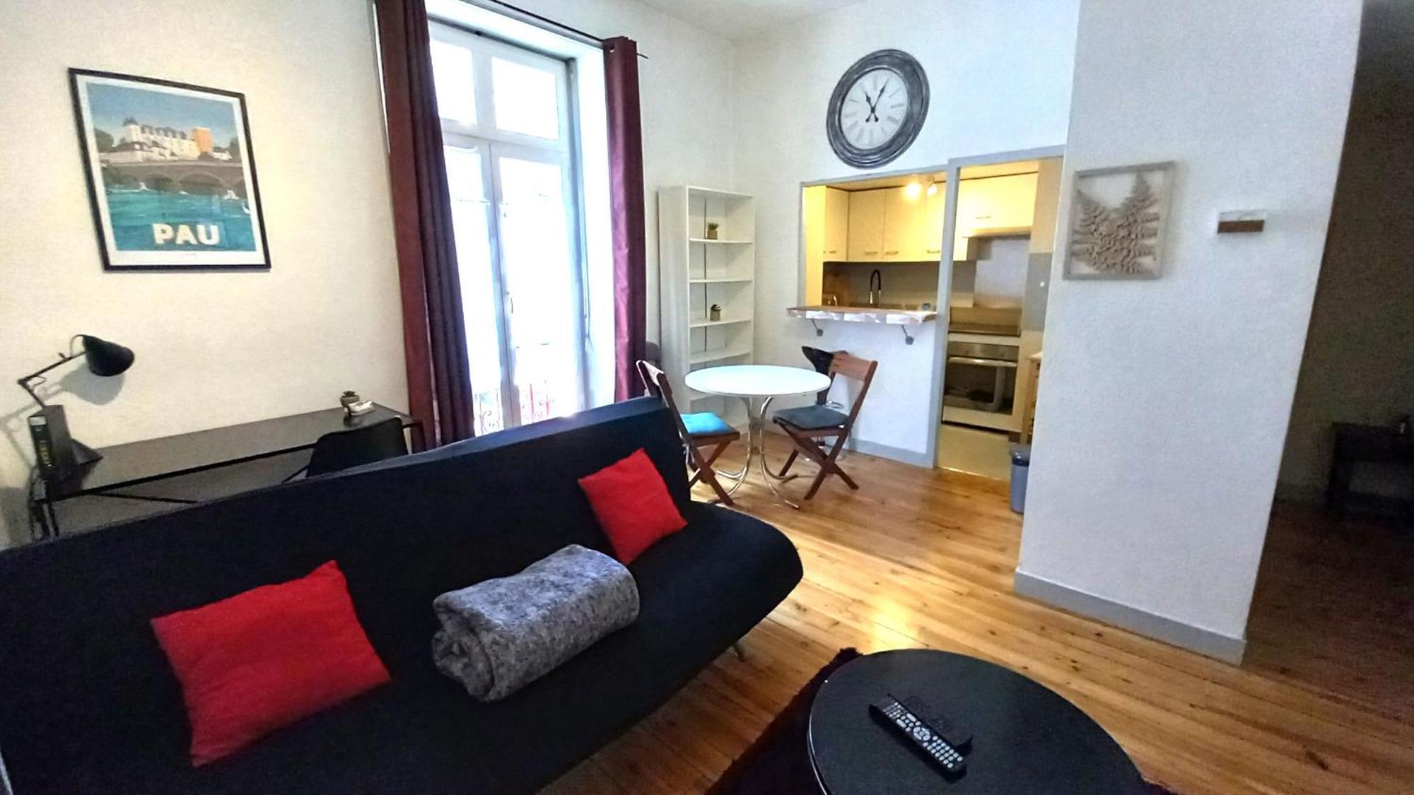 Le Gambetta T2 Cosy Hypercentre Wifi Fibre Avec Parking Daire Pau Dış mekan fotoğraf